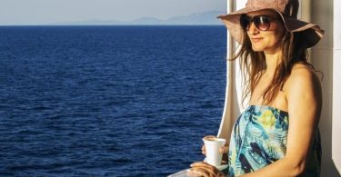 Travel Tips for Women And Moms Traveling Abroad