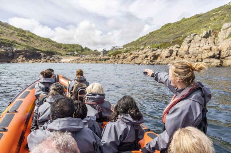 145 Boat Trip in North Cornwall