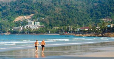 Weight Loss Program While Traveling Across the Globe
