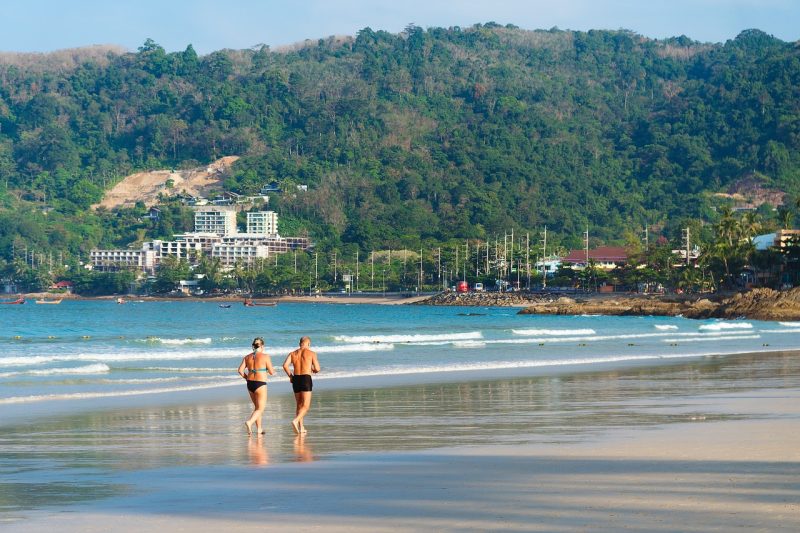 Weight Loss Program While Traveling Across the Globe