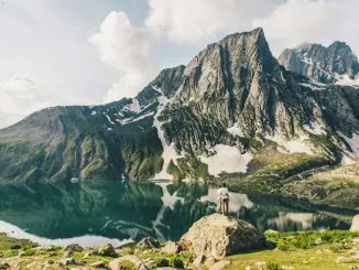 Kashmir Great Lakes Trek offers a surreal experience