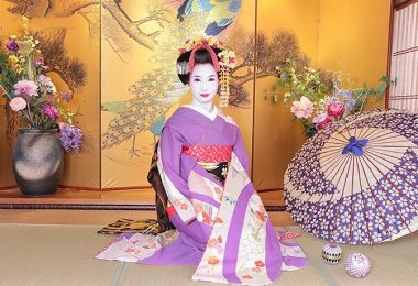 maiko trial photoshooting Gion District