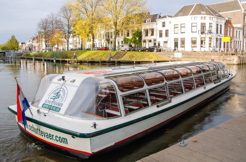 Canal Cruise