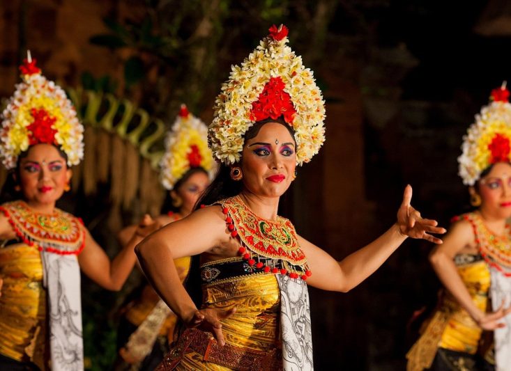 Legong Dance Show