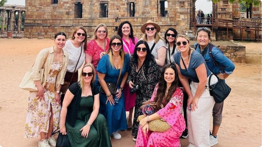 how to choose group tours